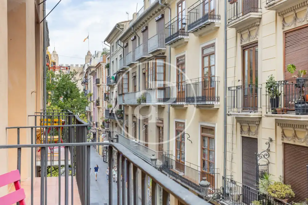 Außenansicht von Wohnung zur Miete in Valencia mit Klimaanlage, Heizung und Möbliert