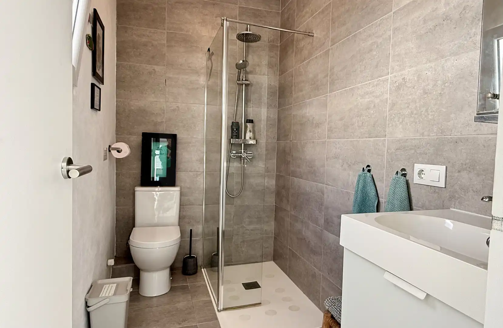 Bathroom of Duplexes for sale in Tarifa  with Air Conditioner, Heating and Terrace