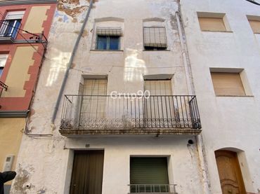 Casa con balcone in vendita a Godall