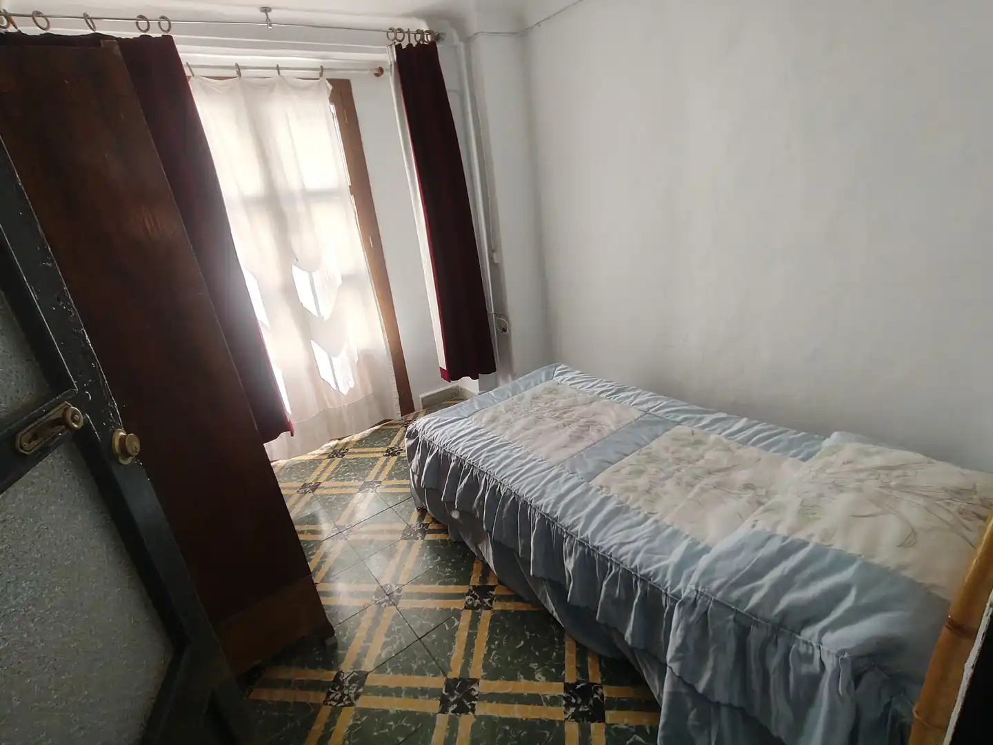 Dormitori de Casa o xalet en venda en Baza amb Moblat