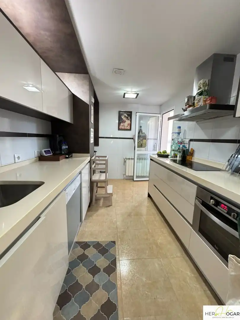 Cocina de Piso en venta en Santa María de Benquerencia