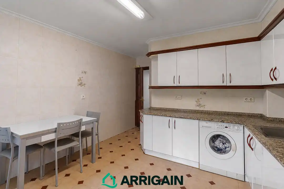 Cocina de Piso en venta en Donostia - San Sebastián  con Calefacción y Terraza
