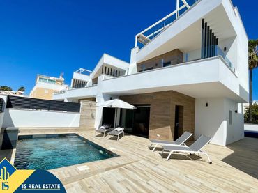Chalet con piscina en venta en El Moncayo - El Pòrtic