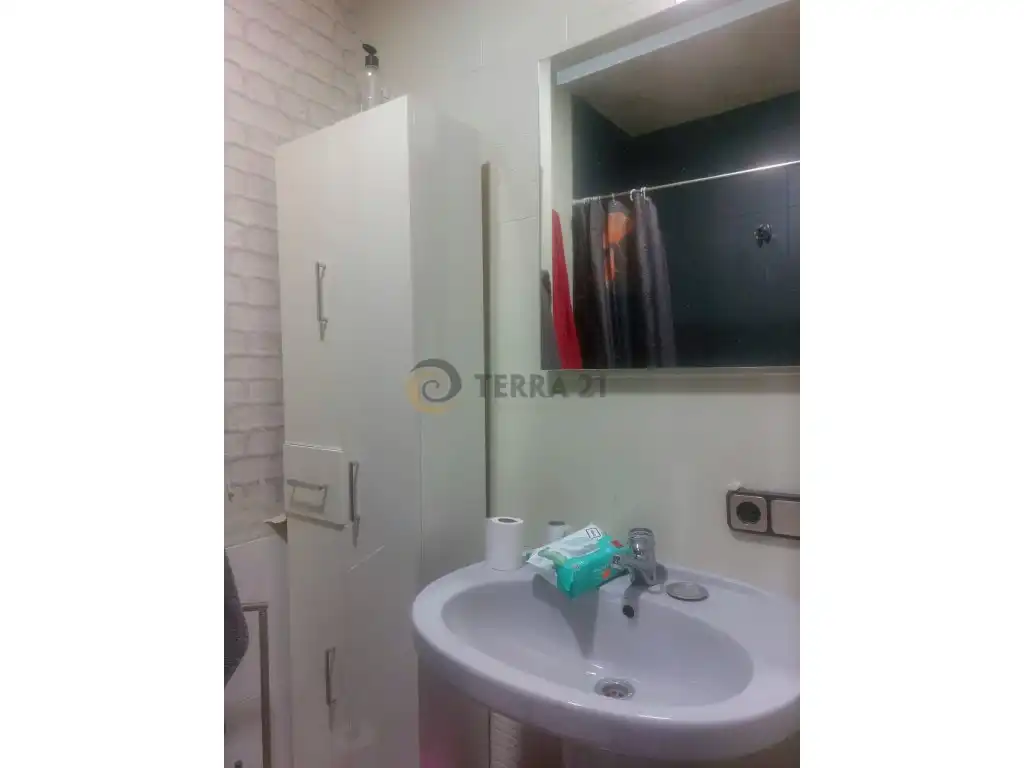 Bathroom of Flat for rent in Jaén