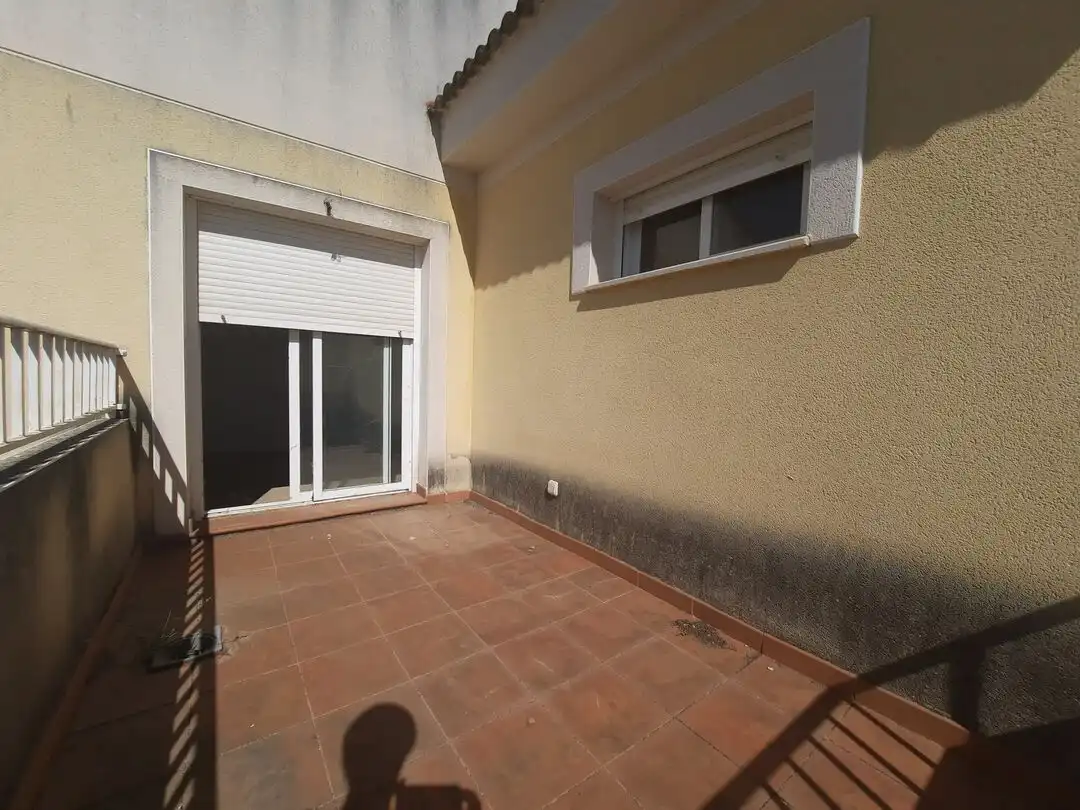 Vista exterior de Casa adosada en venda en Escalona amb Calefacció i Alarma