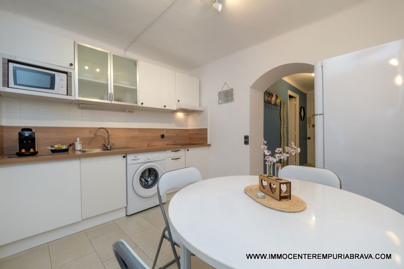 Cocina de Apartamento en venta en Empuriabrava con Aire acondicionado, Calefacción y Terraza