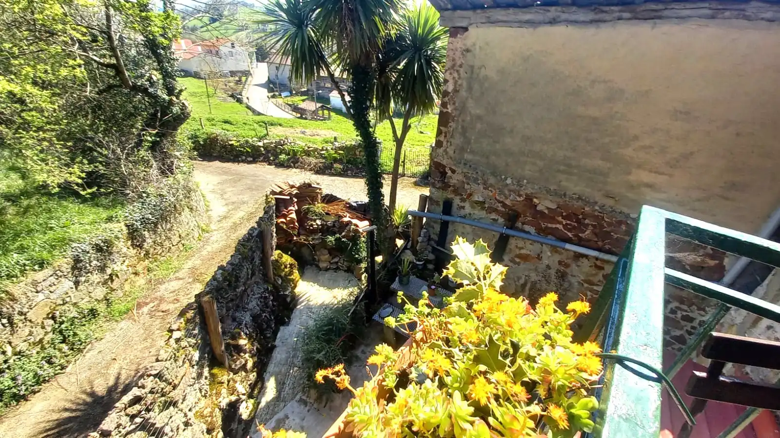 Vista exterior de Casa o chalet en venta en Sariego con Jardín privado, Terraza y Trastero