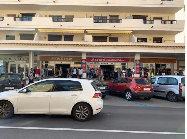Locale commerciale in vendita a Port - La Cota - Puig Sec