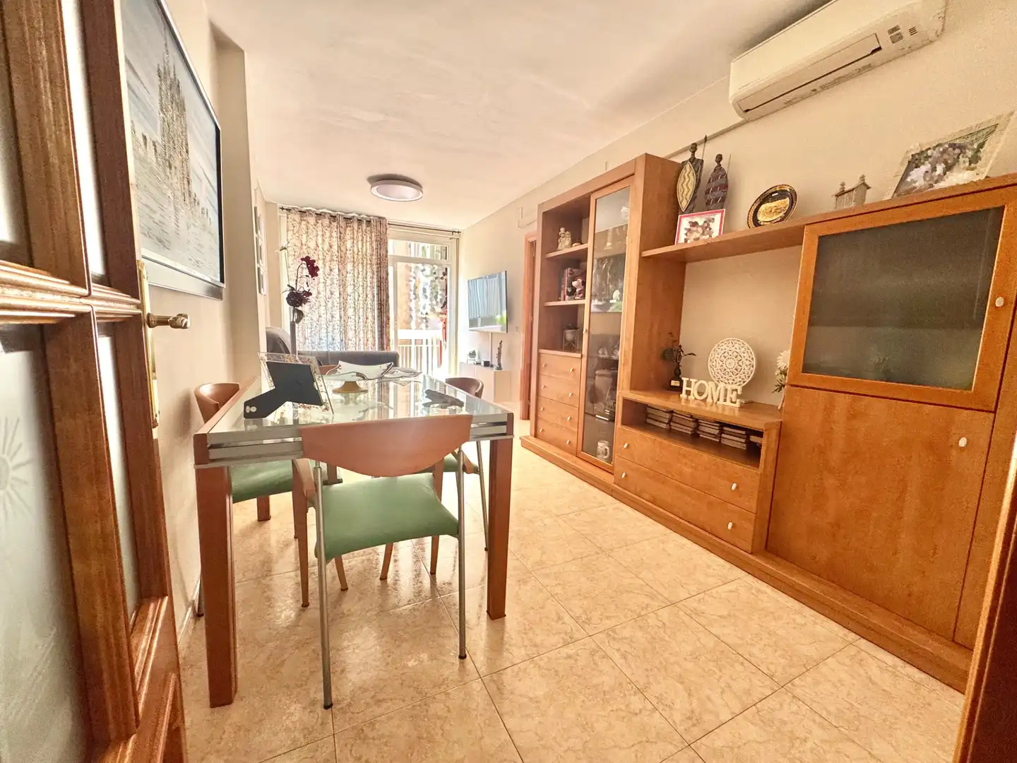 Sala d'estar de Pis en venda en Badalona amb Aire condicionat, Calefacció i Moblat