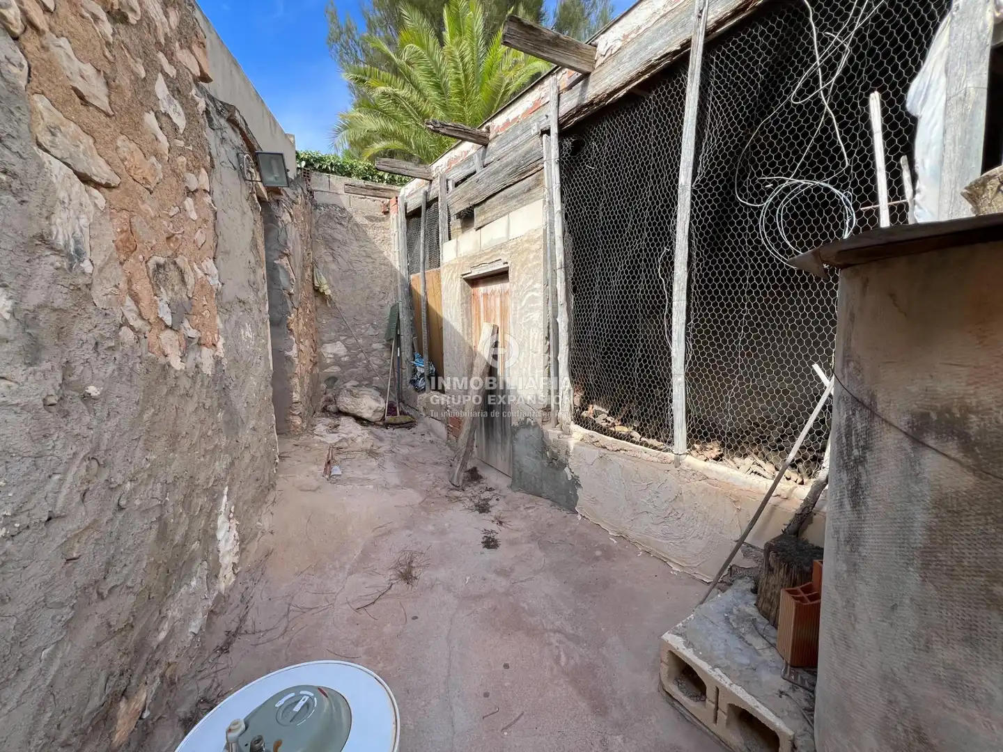 Houses for sale in La Romana  with Air Conditioner, Heating and Private garden