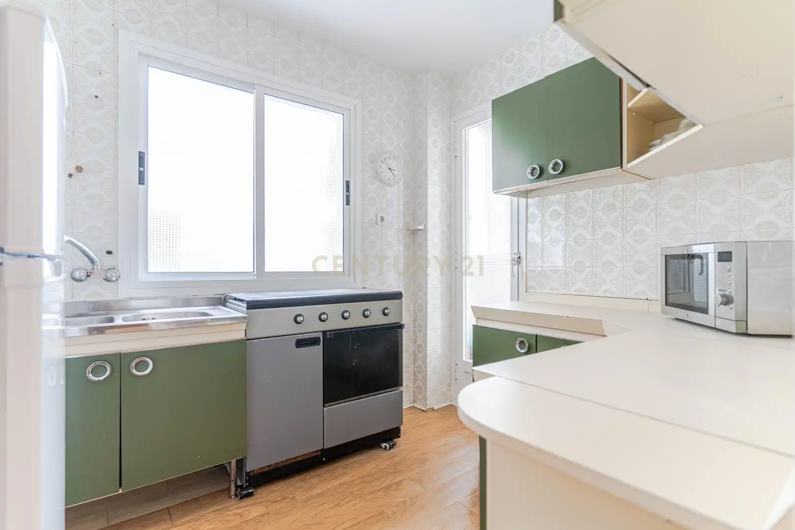 Kitchen of Flat for sale in Granada