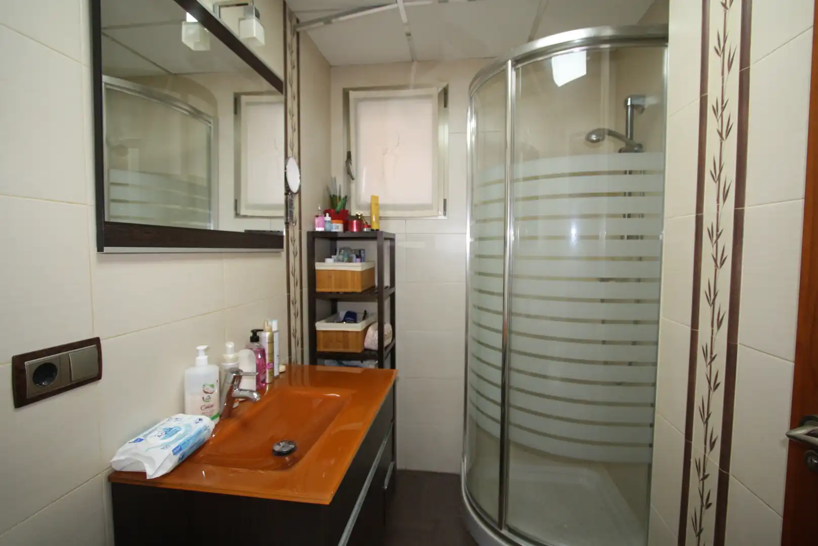 Bathroom of Houses for sale in Albacete  with Air Conditioner, Heating and Private garden