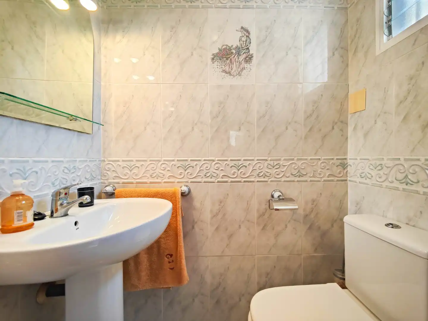 Baño de Casa adosada en venta en Torrevieja con Aire acondicionado, Jardín privado y Terraza
