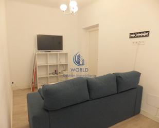 Living room of Flat to rent in  Madrid Capital  with Heating, Furnished and Oven