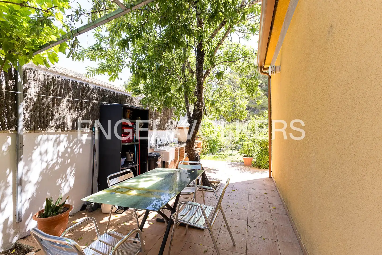 Terrassa de Casa o xalet en venda en Cubelles amb Aire condicionat, Calefacció i Jardí privat