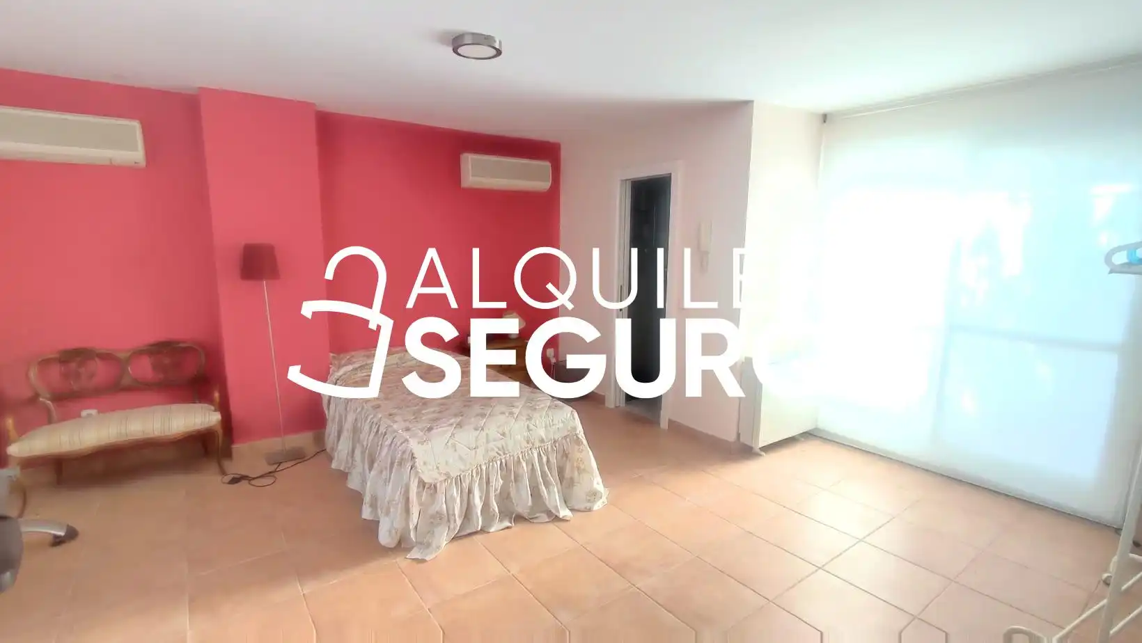 Habitación de Casa o chalet de alquiler en Madrid con Aire acondicionado y Calefacción