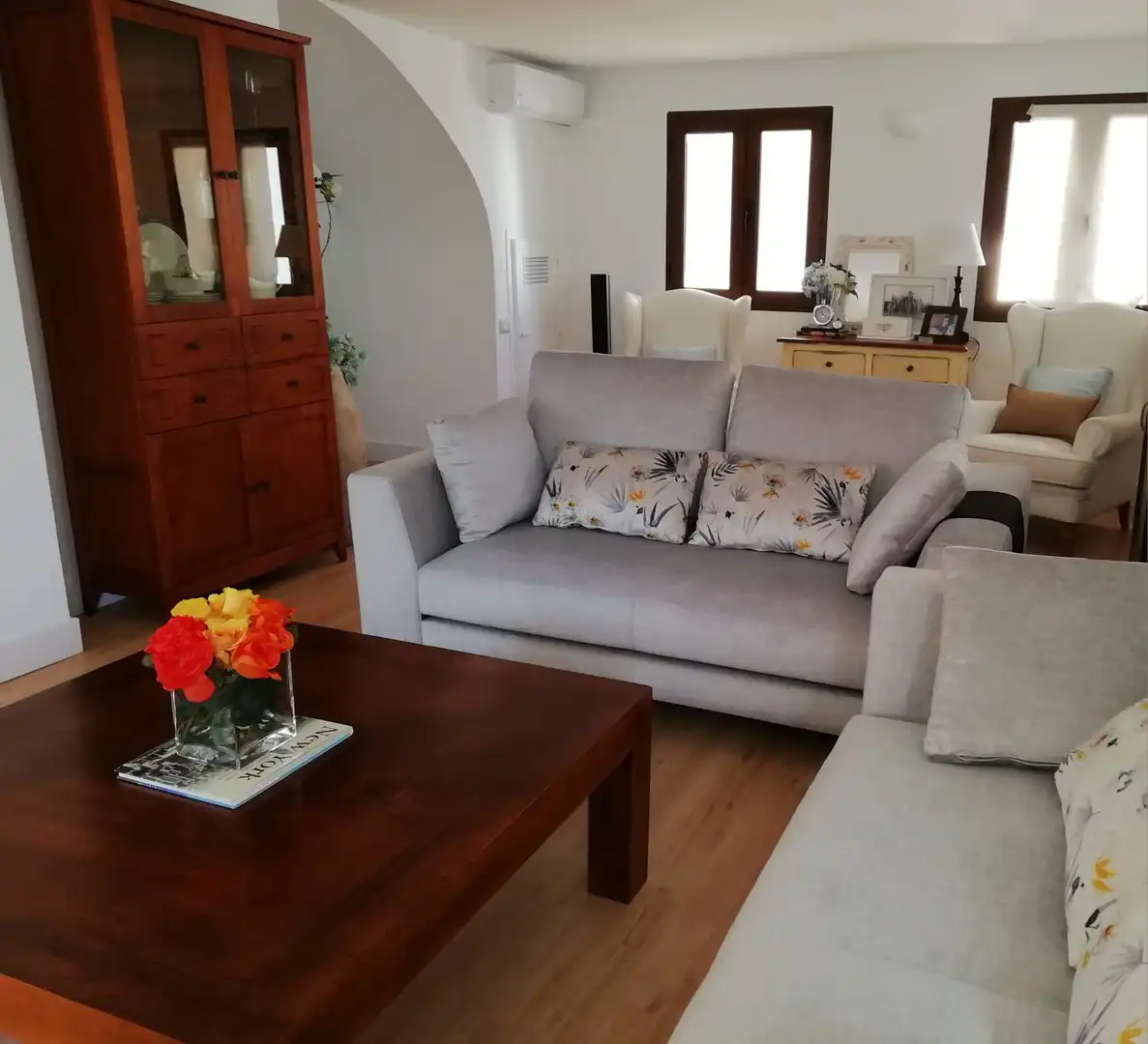 Sala de estar de Dúplex en venta en El Ejido con Parquet, Horno y Microondas