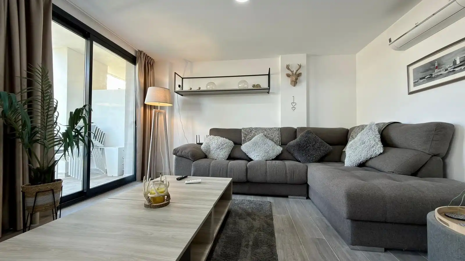 Wohnzimmer von Maisonette zum Verkauf in Finestrat mit Klimaanlage, Heizung und Privatgarten