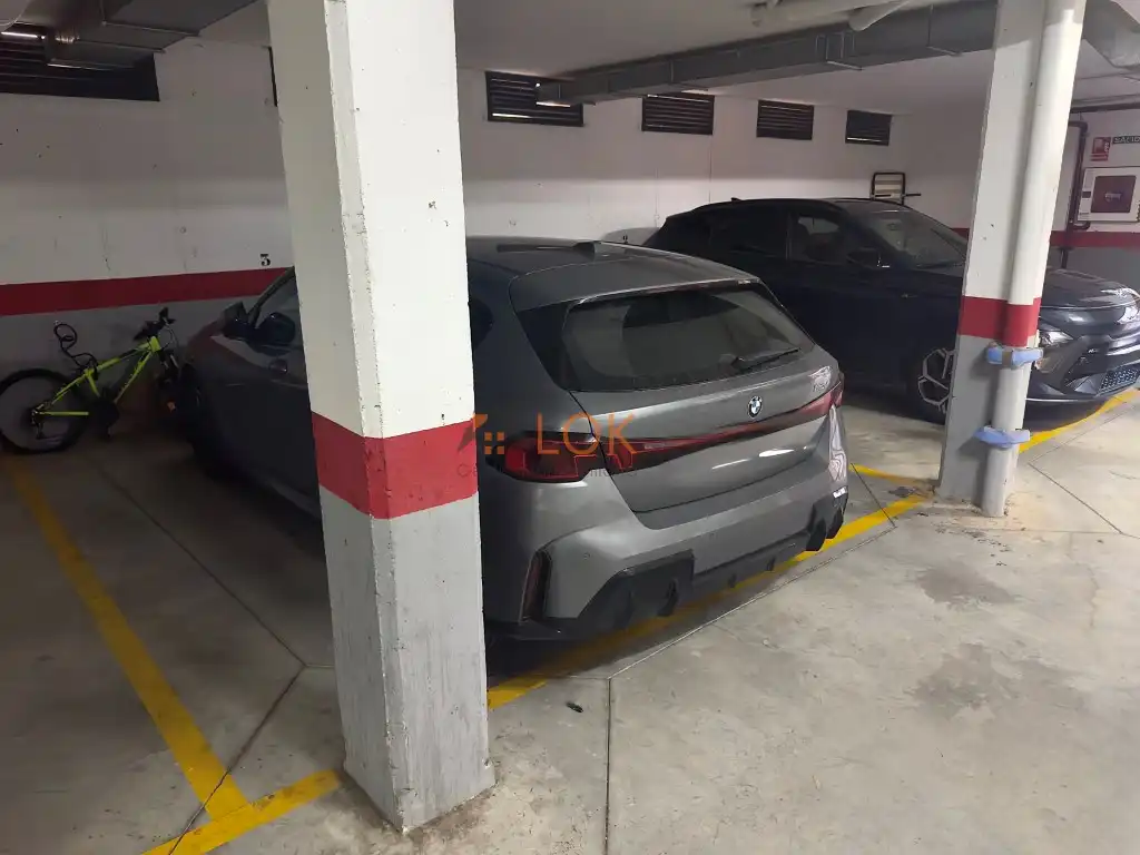 Parking de Piso en venta en Lo Cea