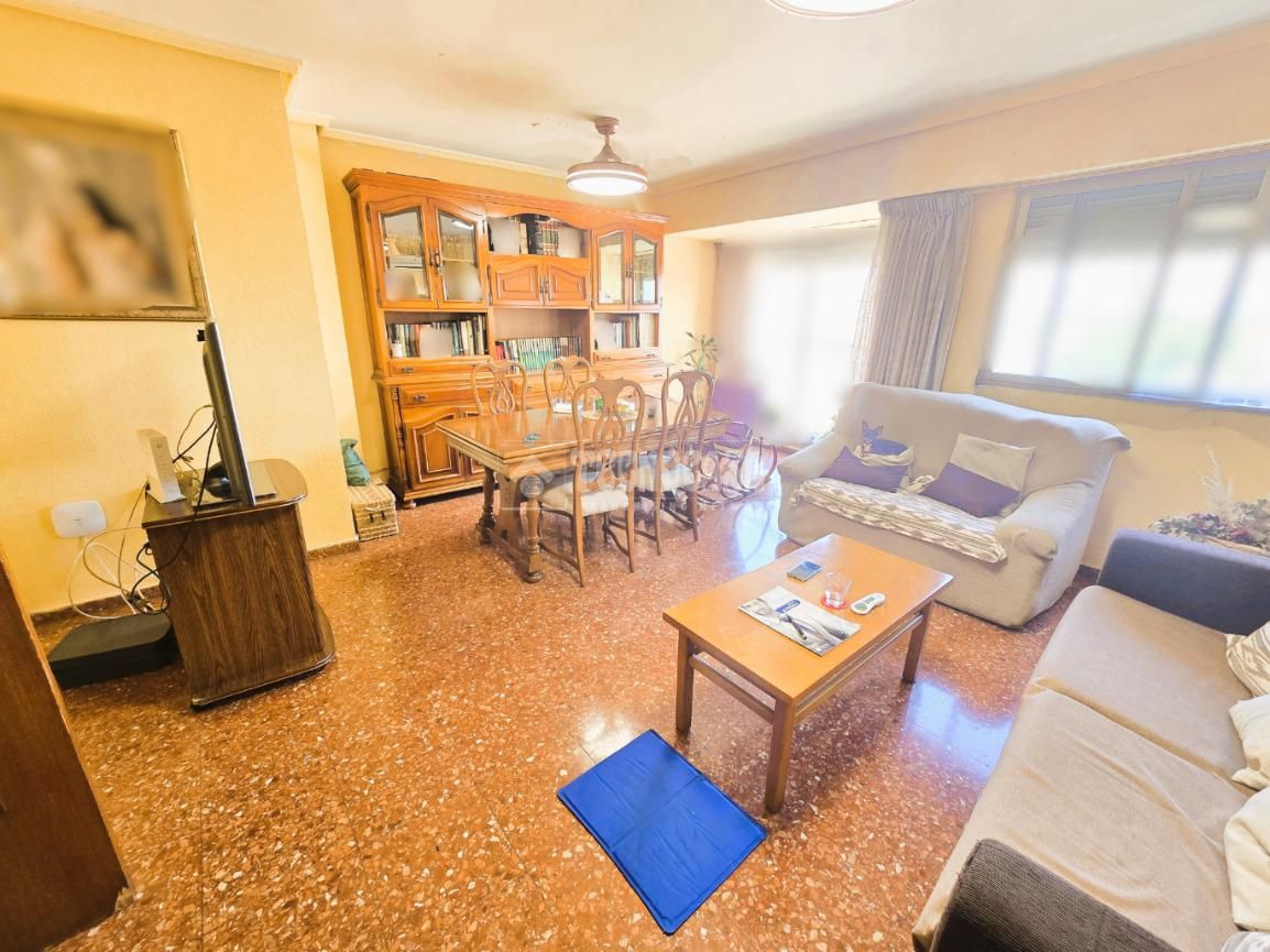 Living room of Flat for sale in Torrent  with Air Conditioner