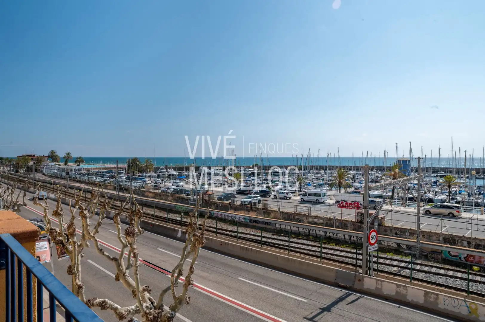 Vista exterior de Casa o chalet en venta en El Masnou con Calefacción y Terraza