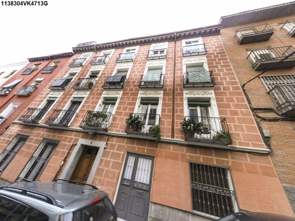 Exterior view of Premises for sale in  Madrid Capital