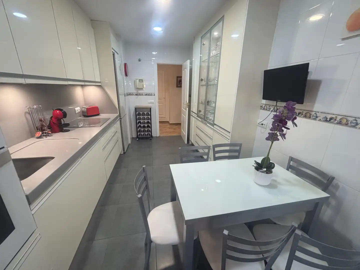 Cocina de Piso en venta en Marbella con Aire acondicionado, Terraza y Amueblado