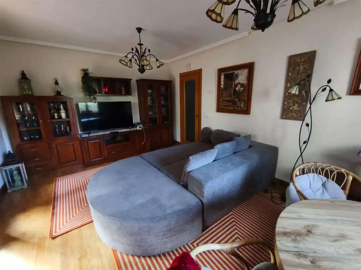 Sala d'estar de Pis en venda en Llanes amb Jardí privat, Traster i Moblat