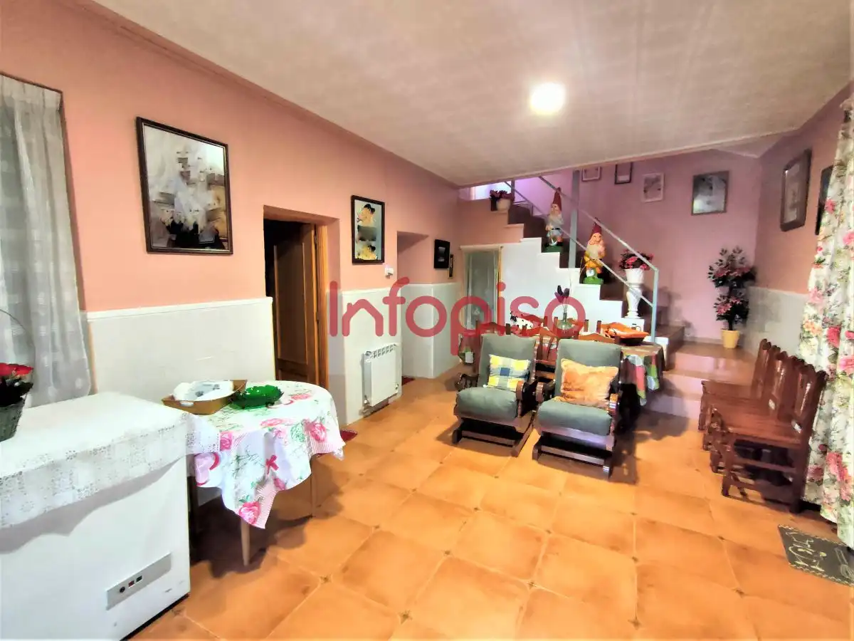House for sale in Valdepeñas, imagen 3