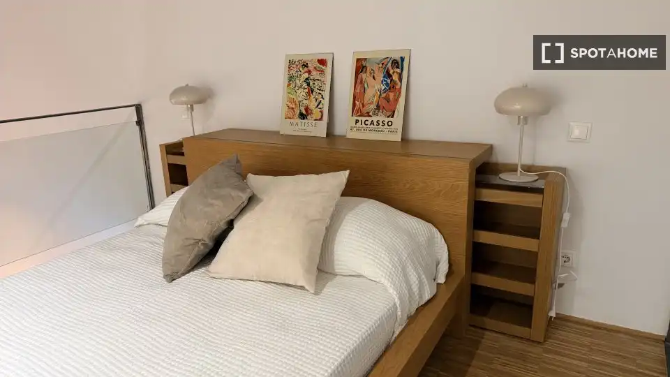 Bedroom of Study for share in Alcalá de Henares  with Air Conditioner, Heating and Terrace
