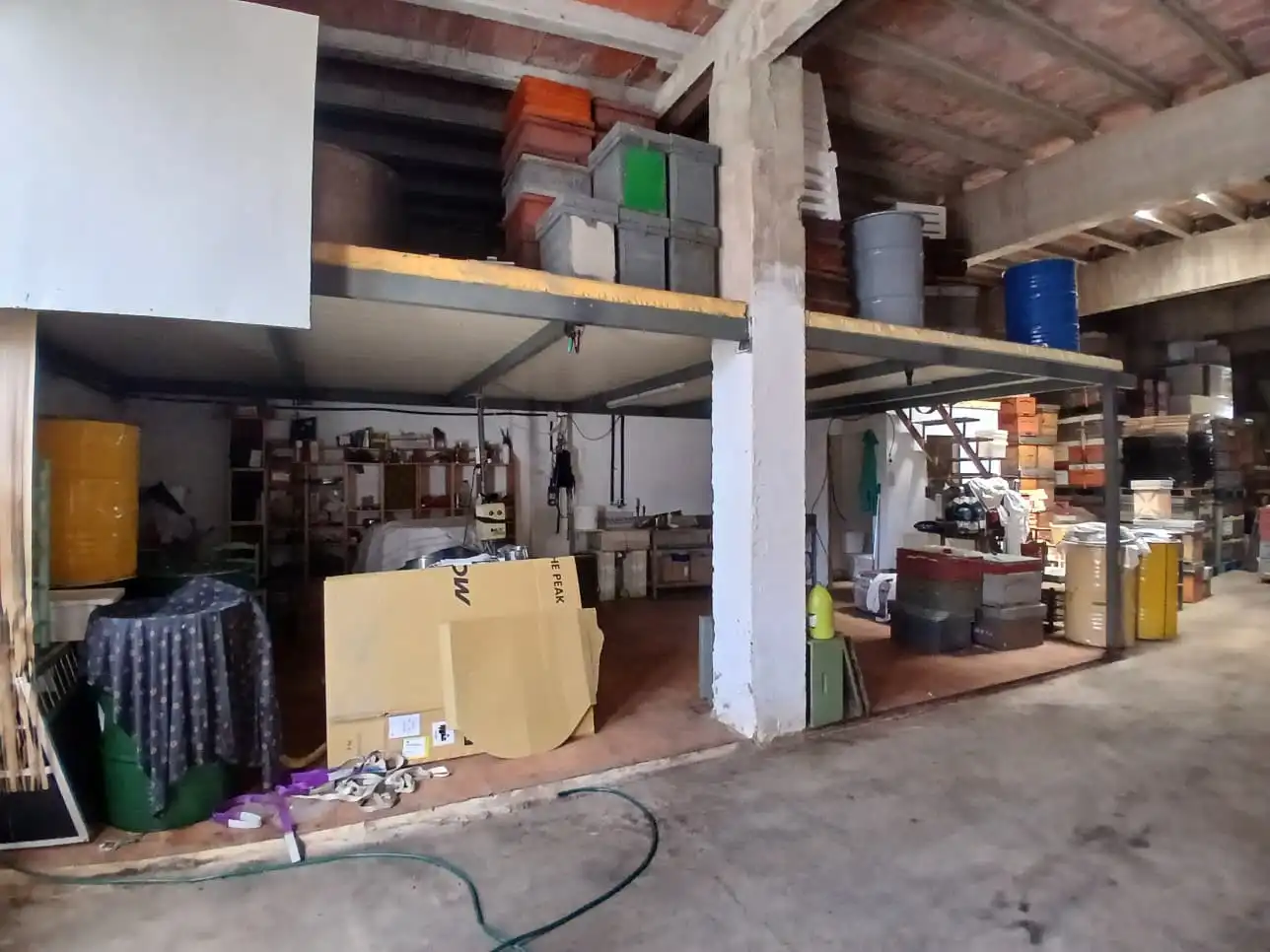Nau industrial en venda en Montroi / Montroy, Valencia