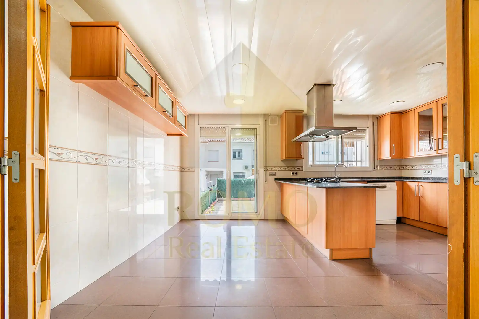Cocina de Casa adosada en venta en Santa Perpètua de Mogoda con Balcón