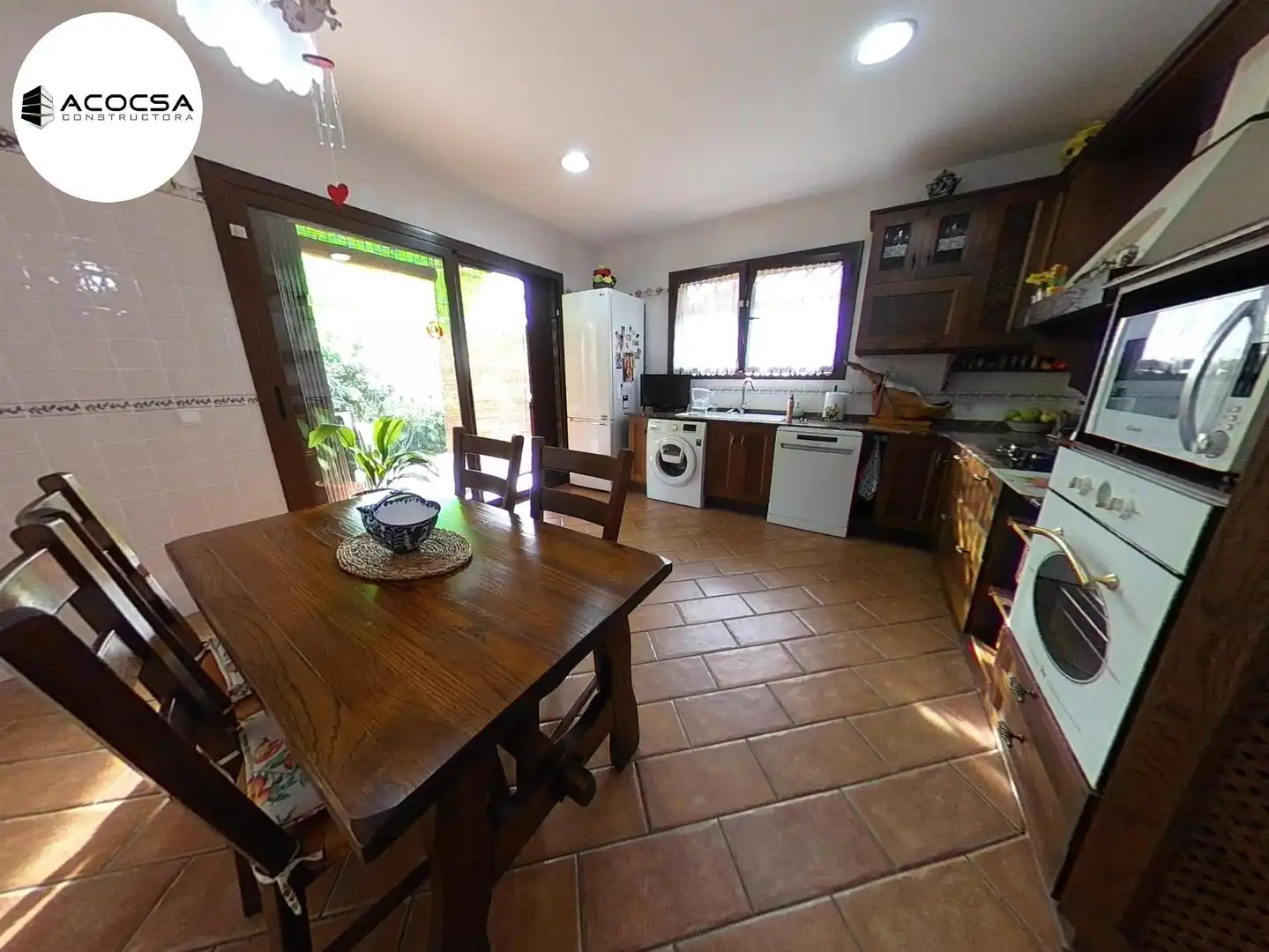 Küche von Haus oder Chalet zum Verkauf in Sant Andreu de la Barca mit Privatgarten, Terrasse und Abstellraum
