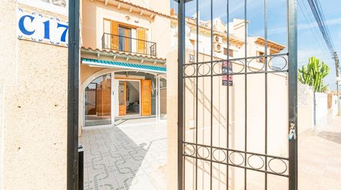 Foto 2 de Apartamento en venta en Zona Carrefour - Urbanizaciones, Torrevieja