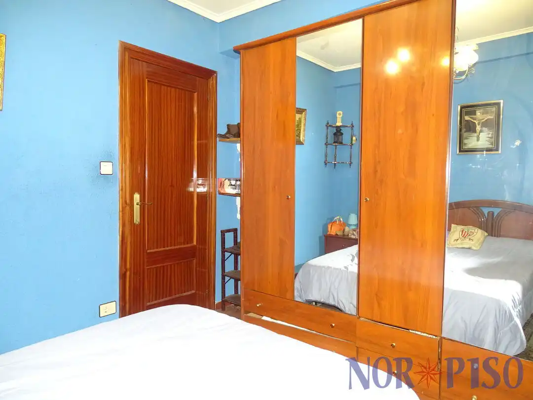 Piso con terraza en venta en Ibaiondo, imagen 16