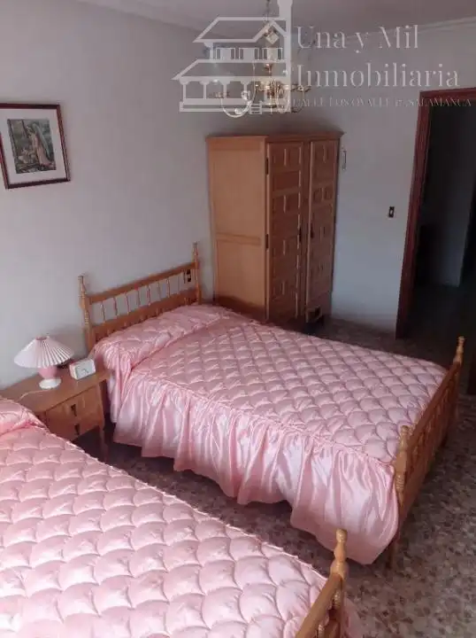 Habitación de Piso en venta en Guijuelo con Calefacción, Trastero y Amueblado