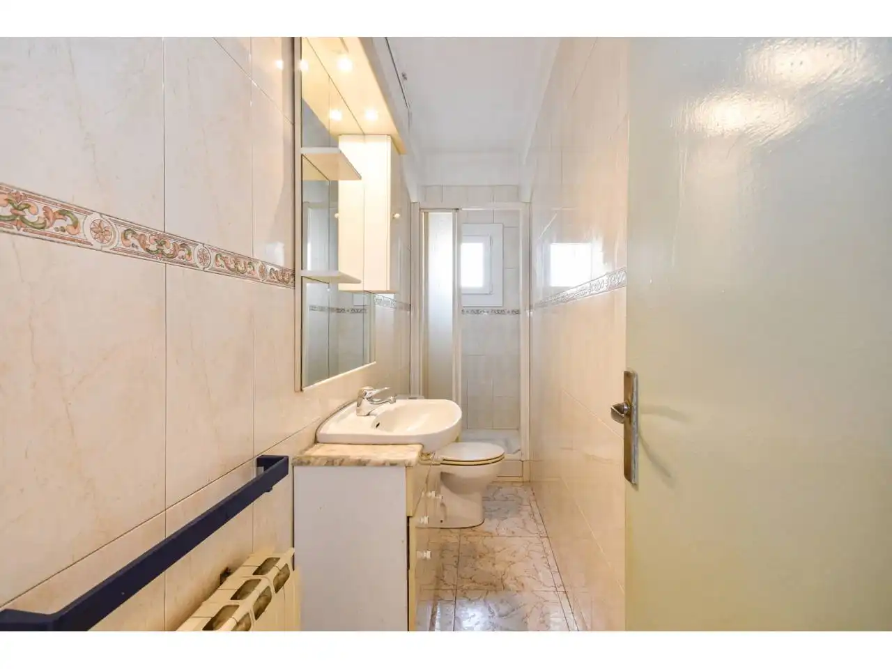 Baño de Piso en venta en Mollet del Vallès con Calefacción y Balcón