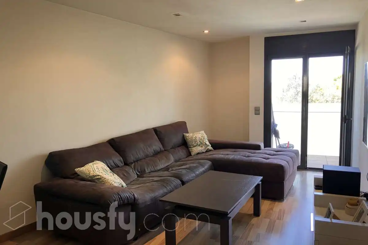 Living room of Flat for sale in Vilafranca del Penedès  with Air Conditioner, Heating and Balcony