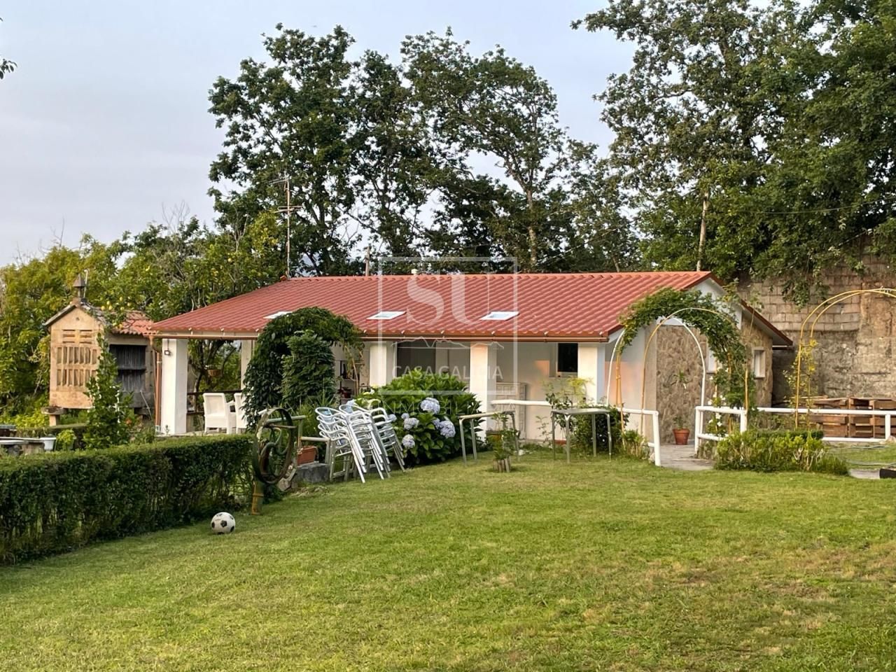 Jardí de Casa o xalet en venda en Gondomar amb Calefacció i Jardí privat