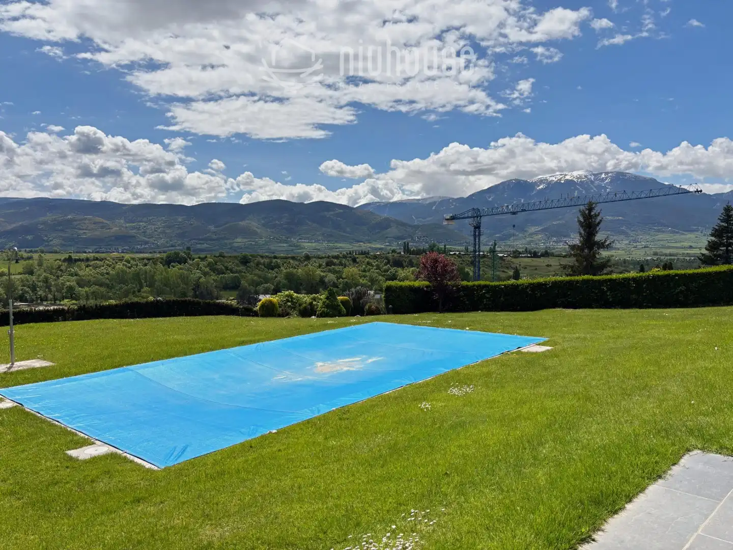Swimming pool of Duplexes for sale in Bolvir