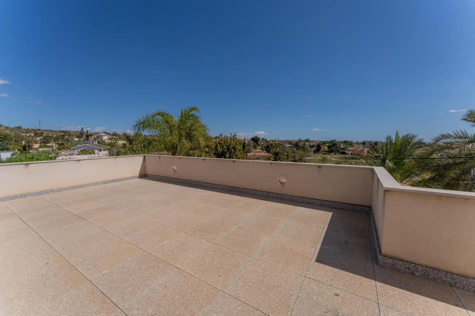 Terraza de Casa o chalet en venta en Elche / Elx con Aire acondicionado, Calefacción y Jardín privado