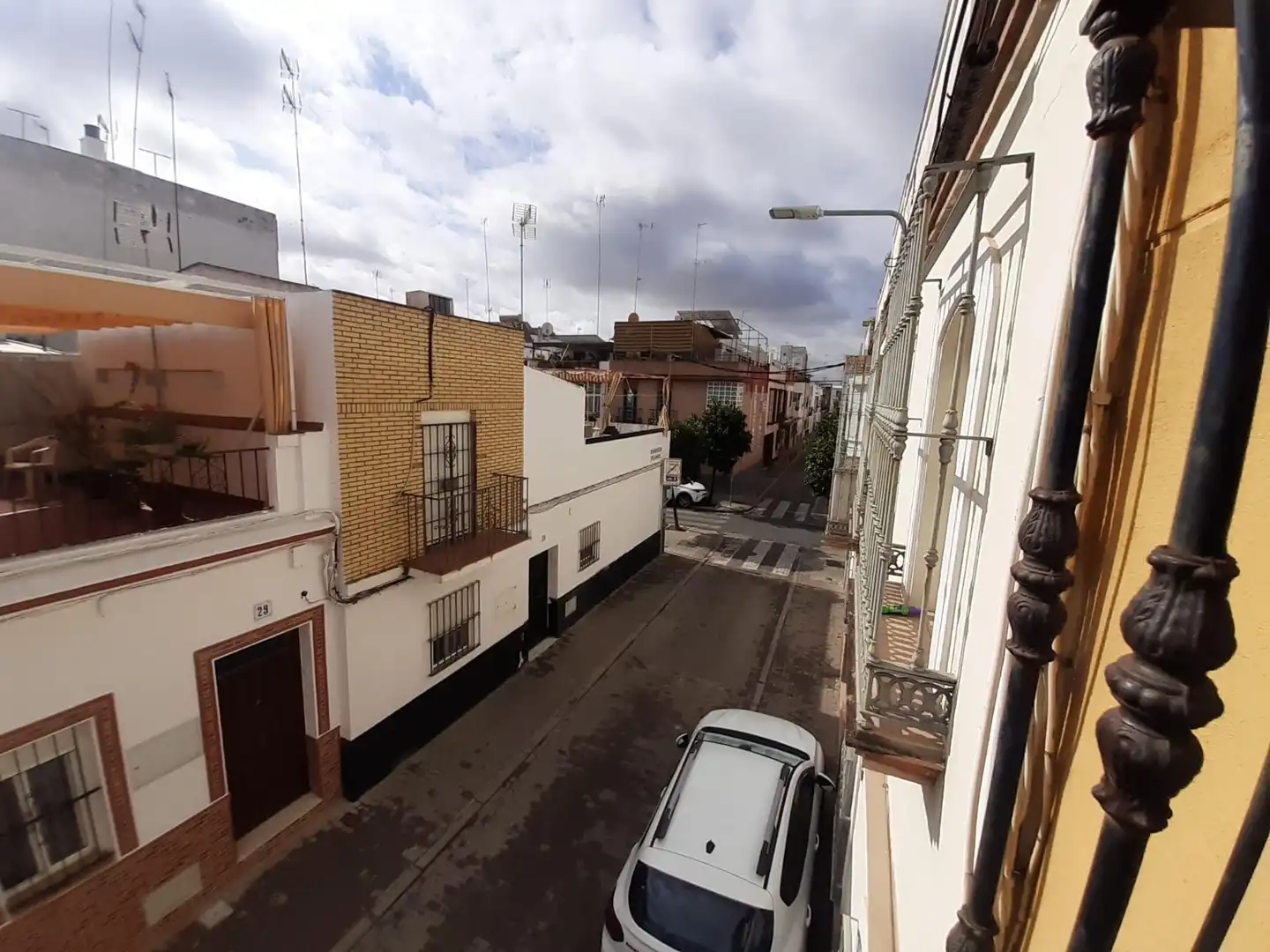 Exterior view of Houses for sale in Sevilla  with Air Conditioner