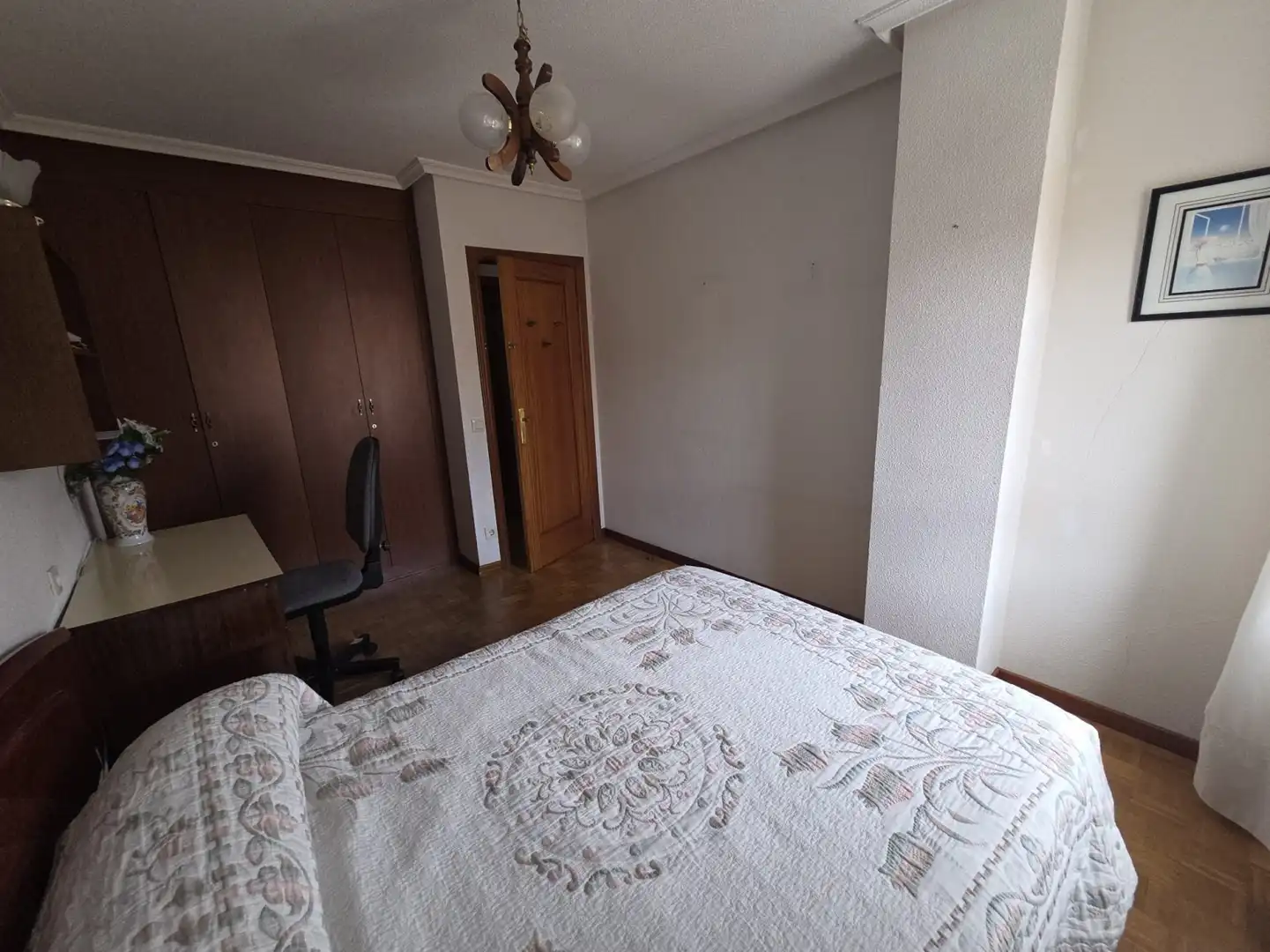 Bedroom of Flat for sale in Salamanca  with Heating, Parquet flooring and Balcony