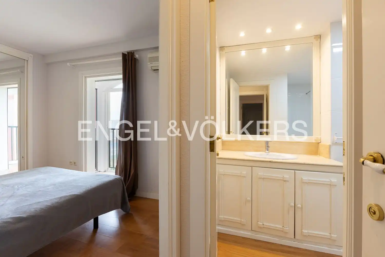 Habitación de Piso en venta en Alboraya con Aire acondicionado, Calefacción y Amueblado