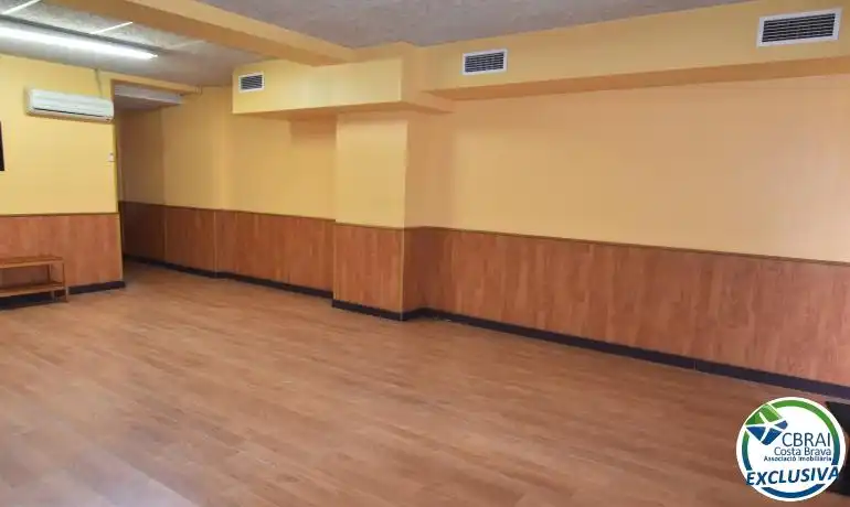 Office for sale in Roses