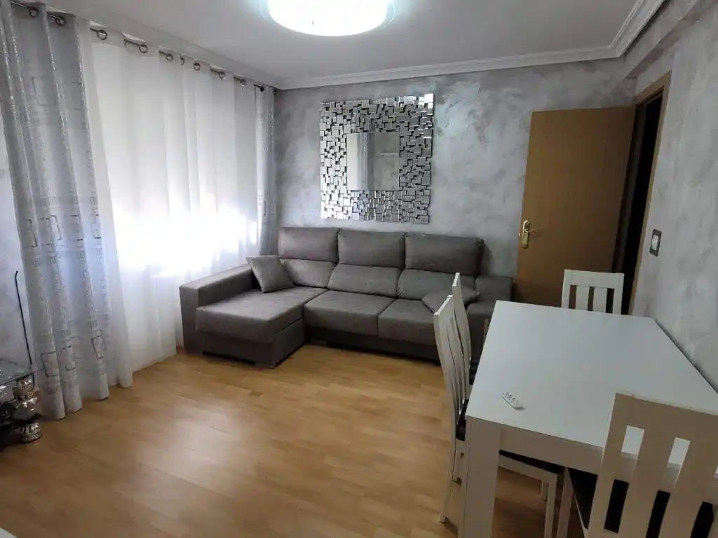 Living room of Flat for rent in Medina del Campo  with Heating, Furnished and Oven