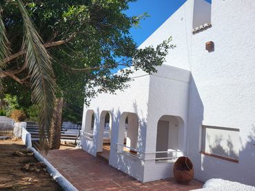 Villa con piscina in vendita a Calle Milano