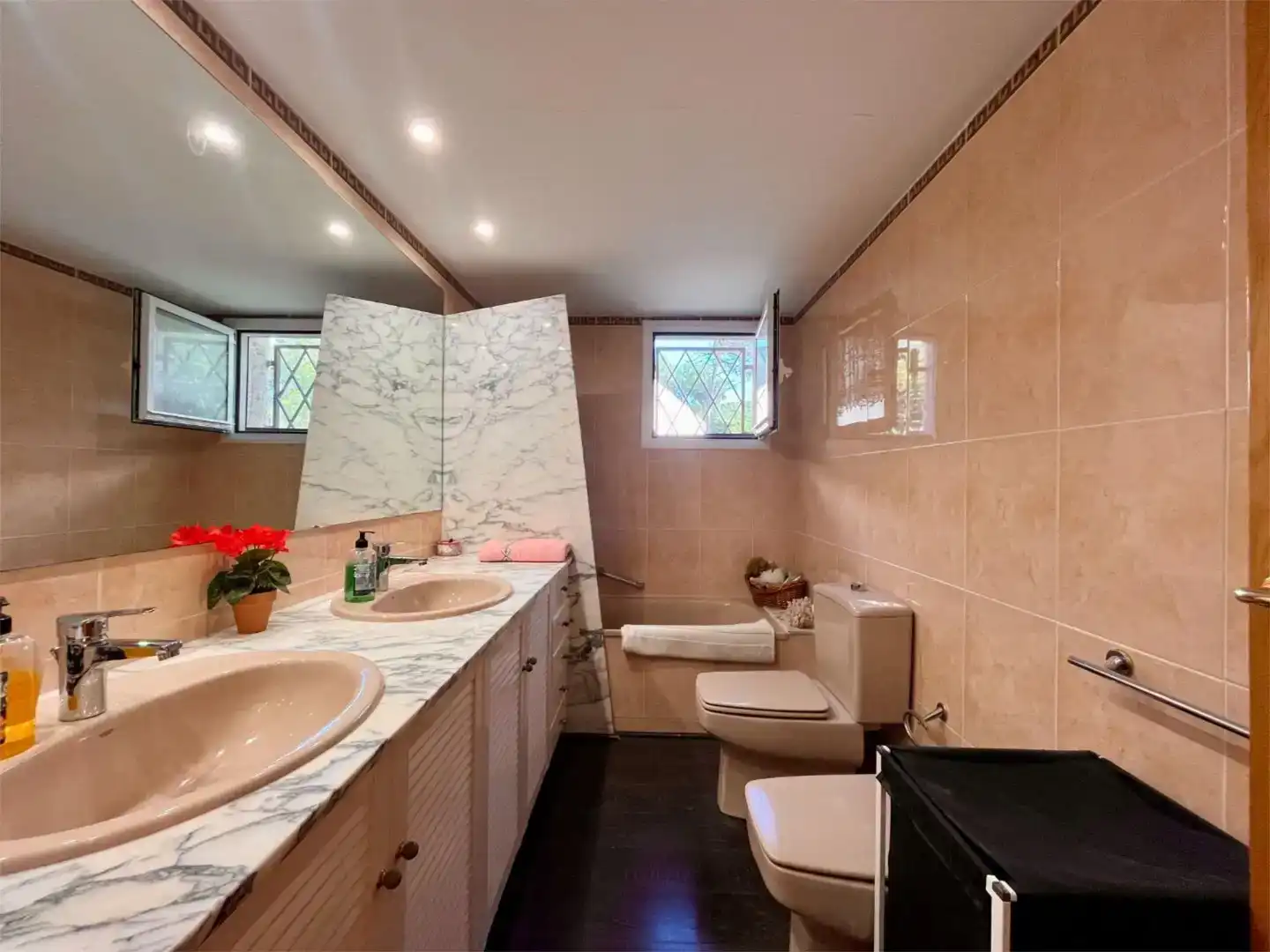 Baño de Casa o chalet en venta en Begues con Aire acondicionado, Piscina y Balcón