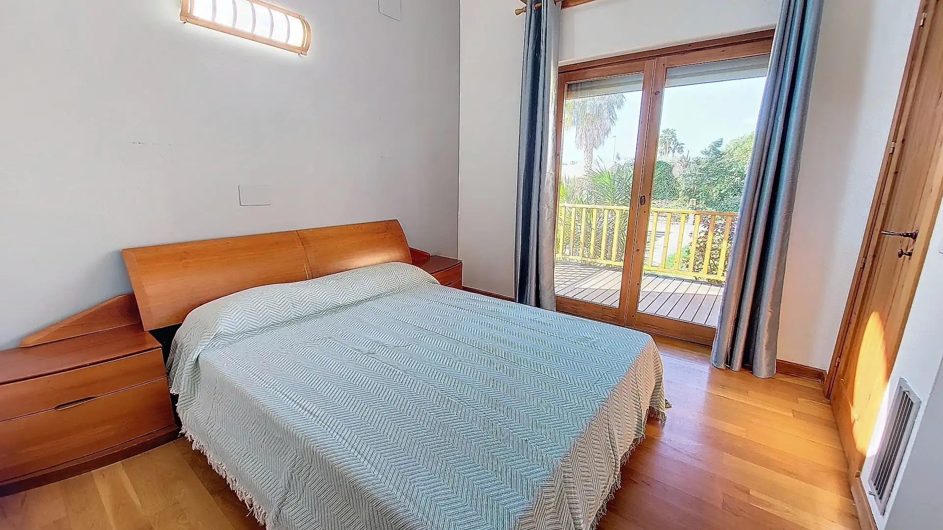 Habitación de Casa o chalet en venta en Calafell con Aire acondicionado, Calefacción y Jardín privado