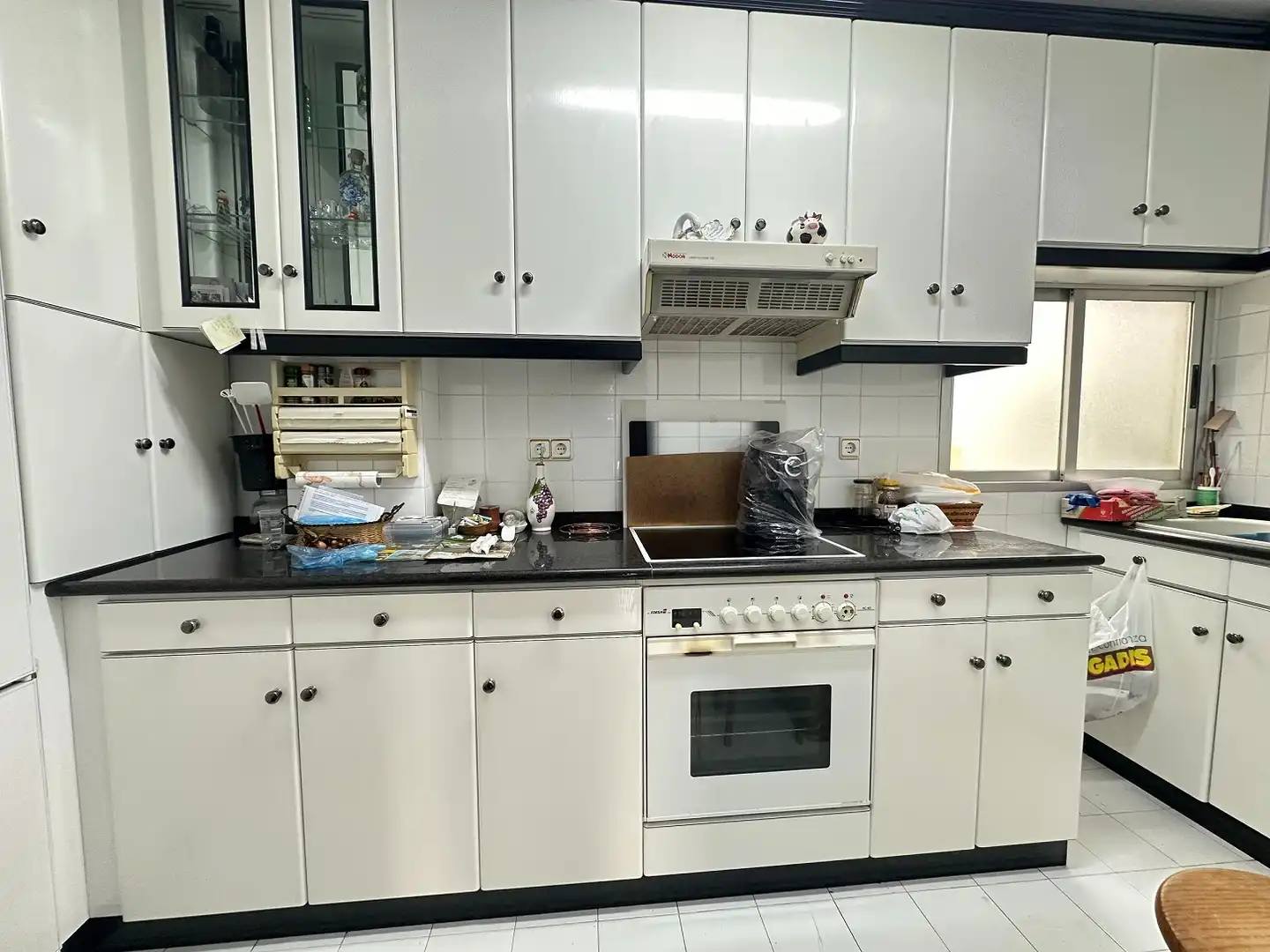 Cocina de Piso en venta en Santiago de Compostela  con Aire acondicionado, Calefacción y Trastero